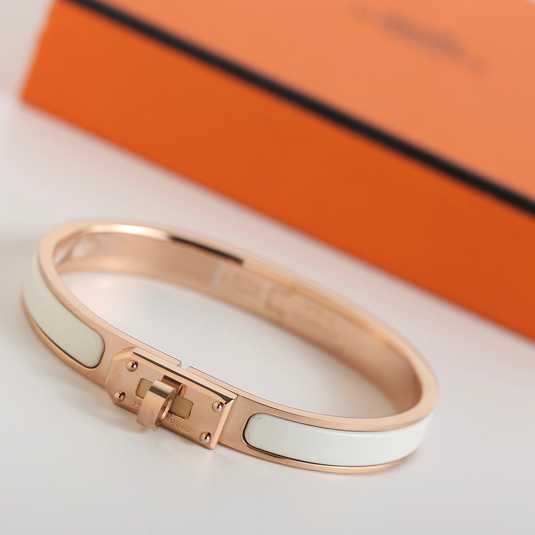 DIANA HM KELLY WHITE BRACELET