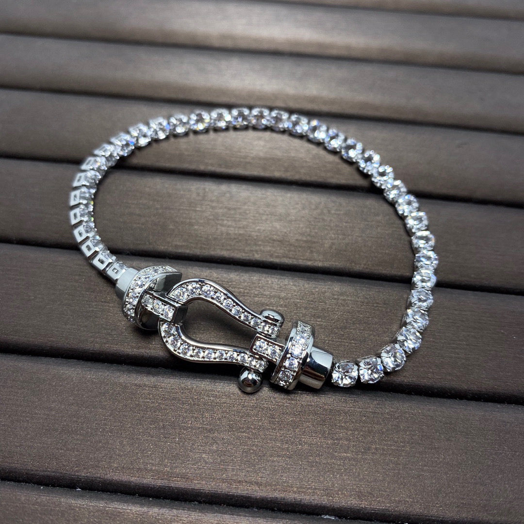 DIANA FORCE HORSESHOE DIAMOND TENNIS BRACELET