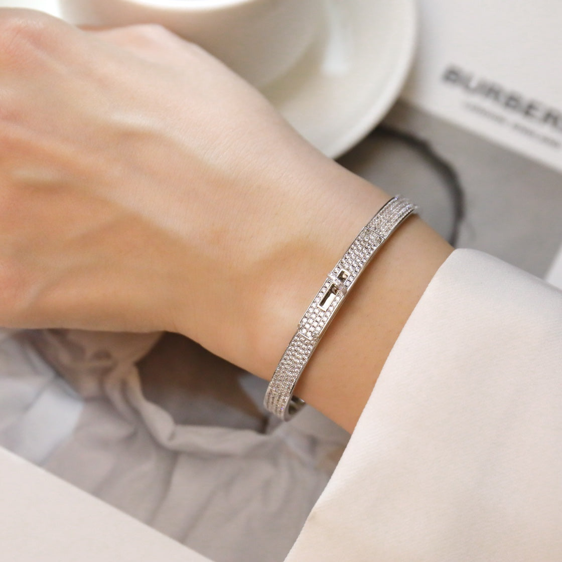 DIANA KELLY BRACELET DIAMOND PAVED