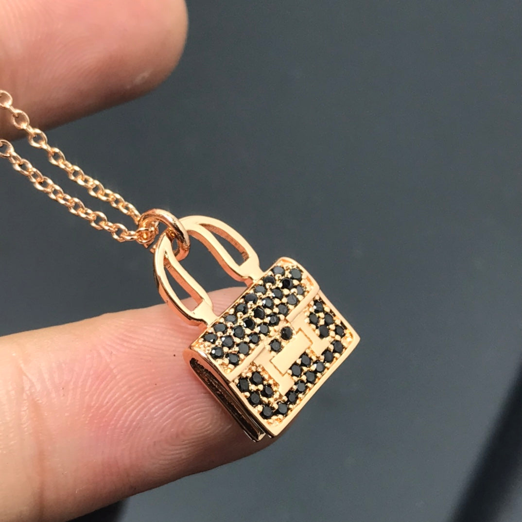 DIANA HM NECKLACE ARRIVAL BLACK DIAMOND