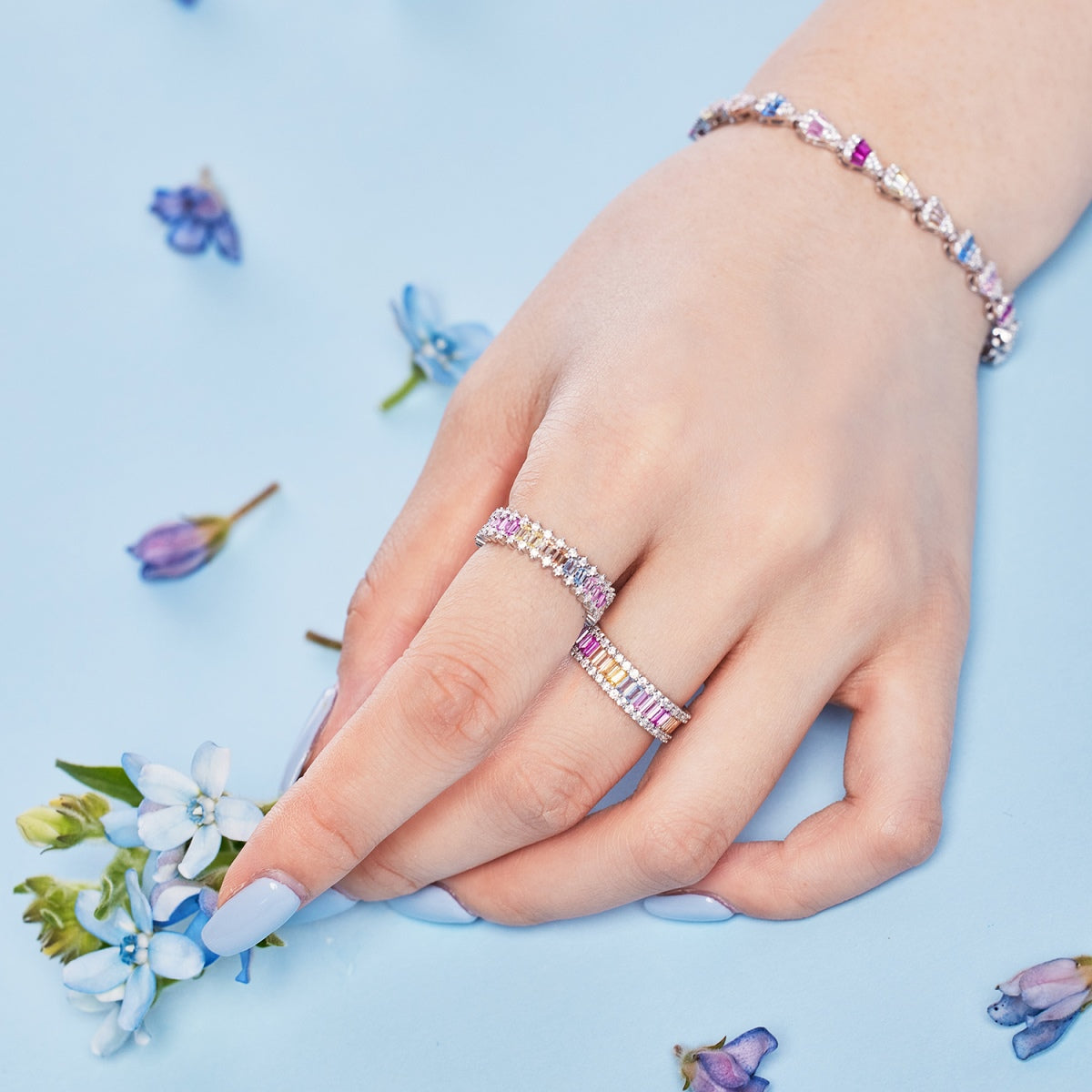 [HOT]Dainty Kaleidoscopic Emerald Cut Daily Ring