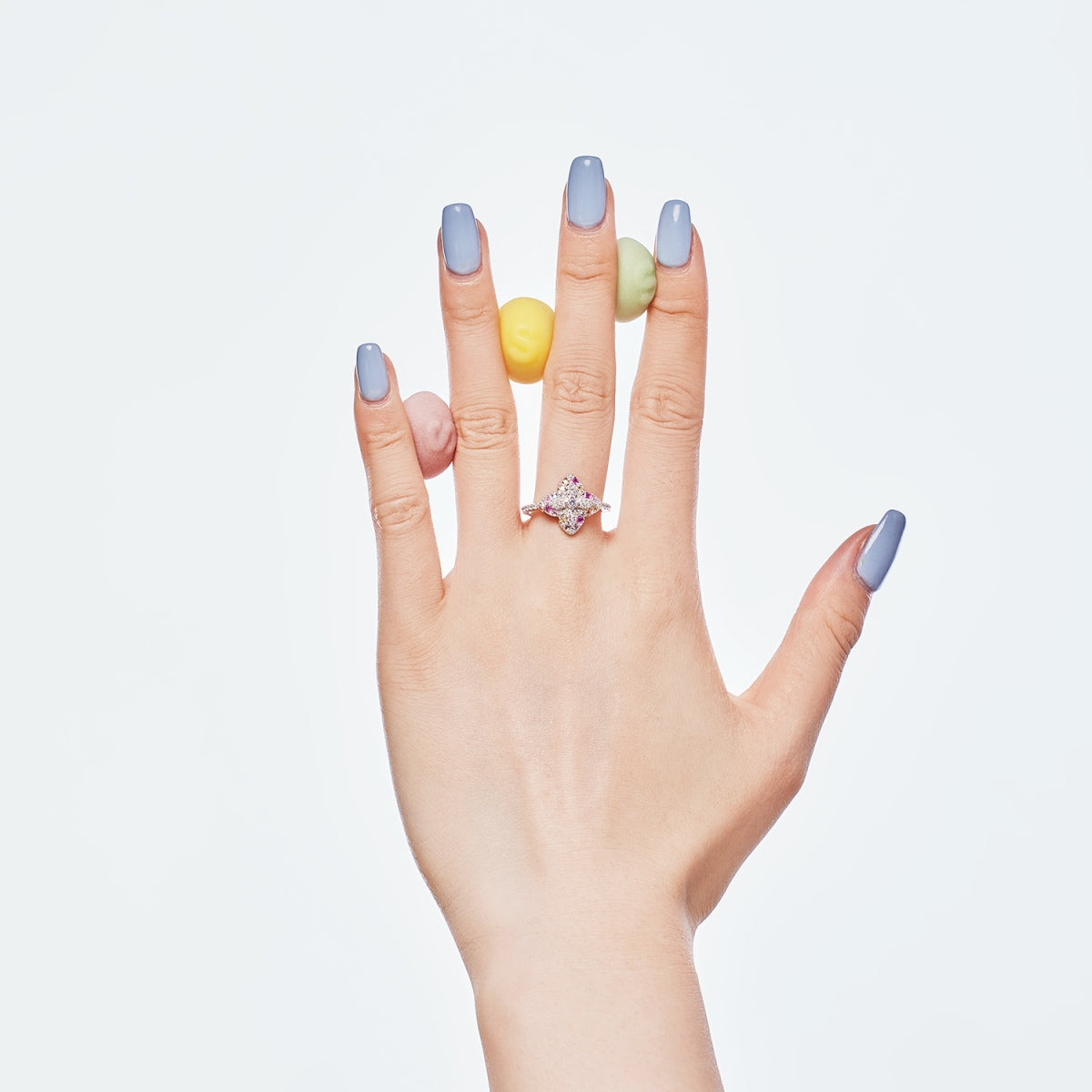 [HOT]Luxurious Colorful Flower Shape Banquet Ring