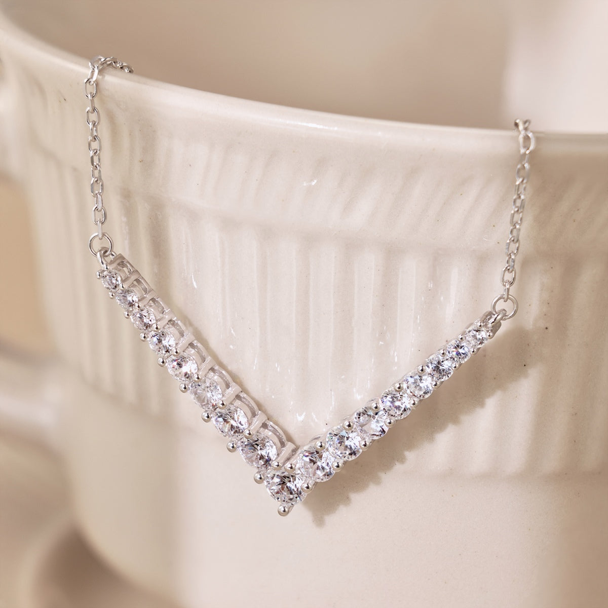 [HOT]Ornate Round Cut Necklace