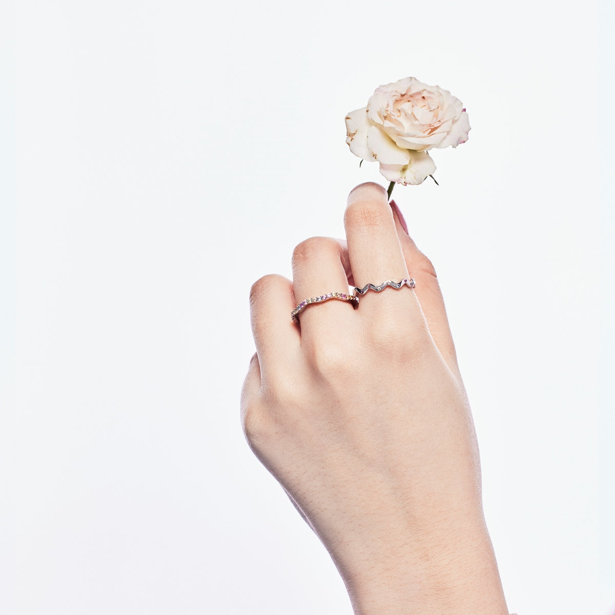 [HOT]Ornate Vibrant Round Cut Daily Ring