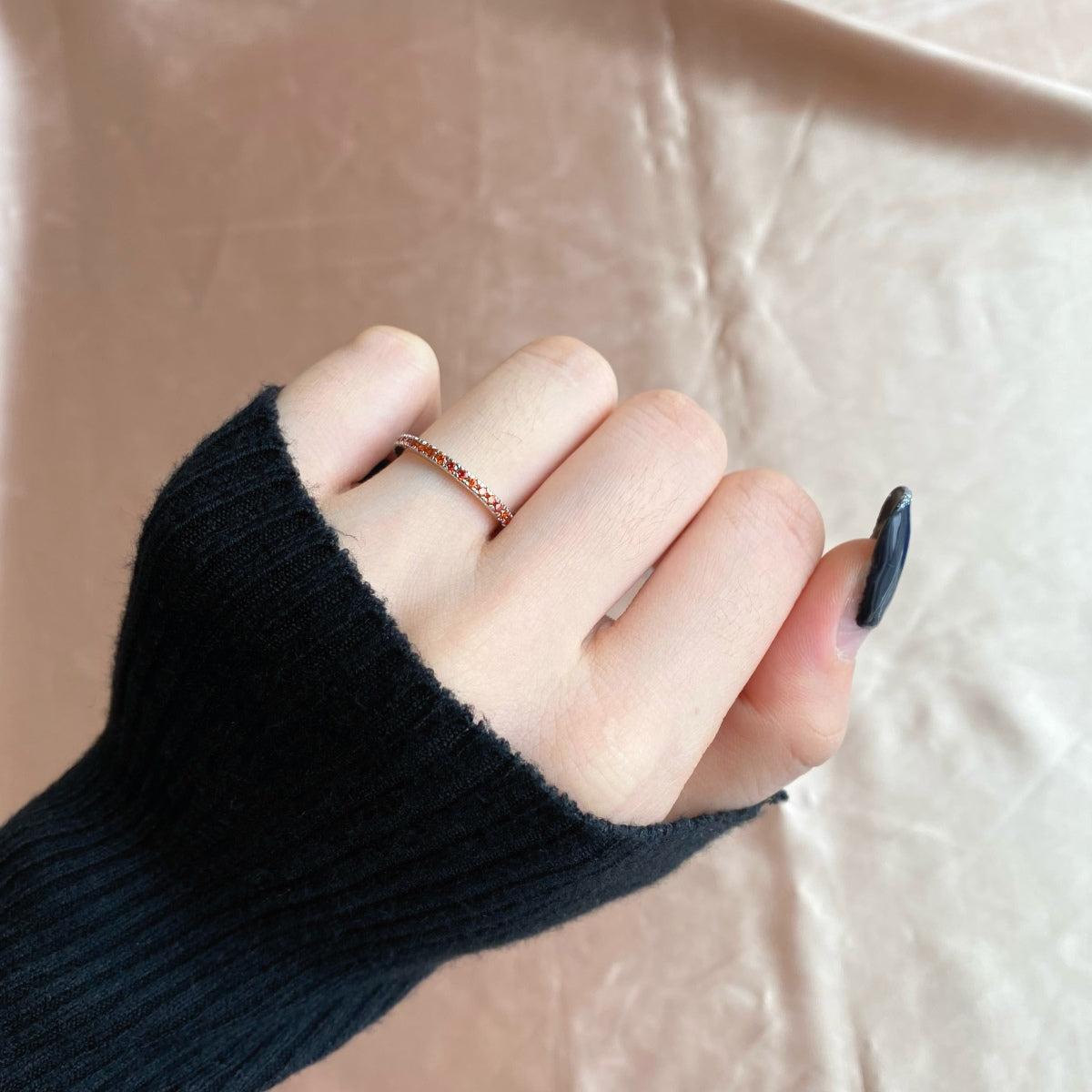 [HOT]Delicate Sparkling Round Cut Daily Ring
