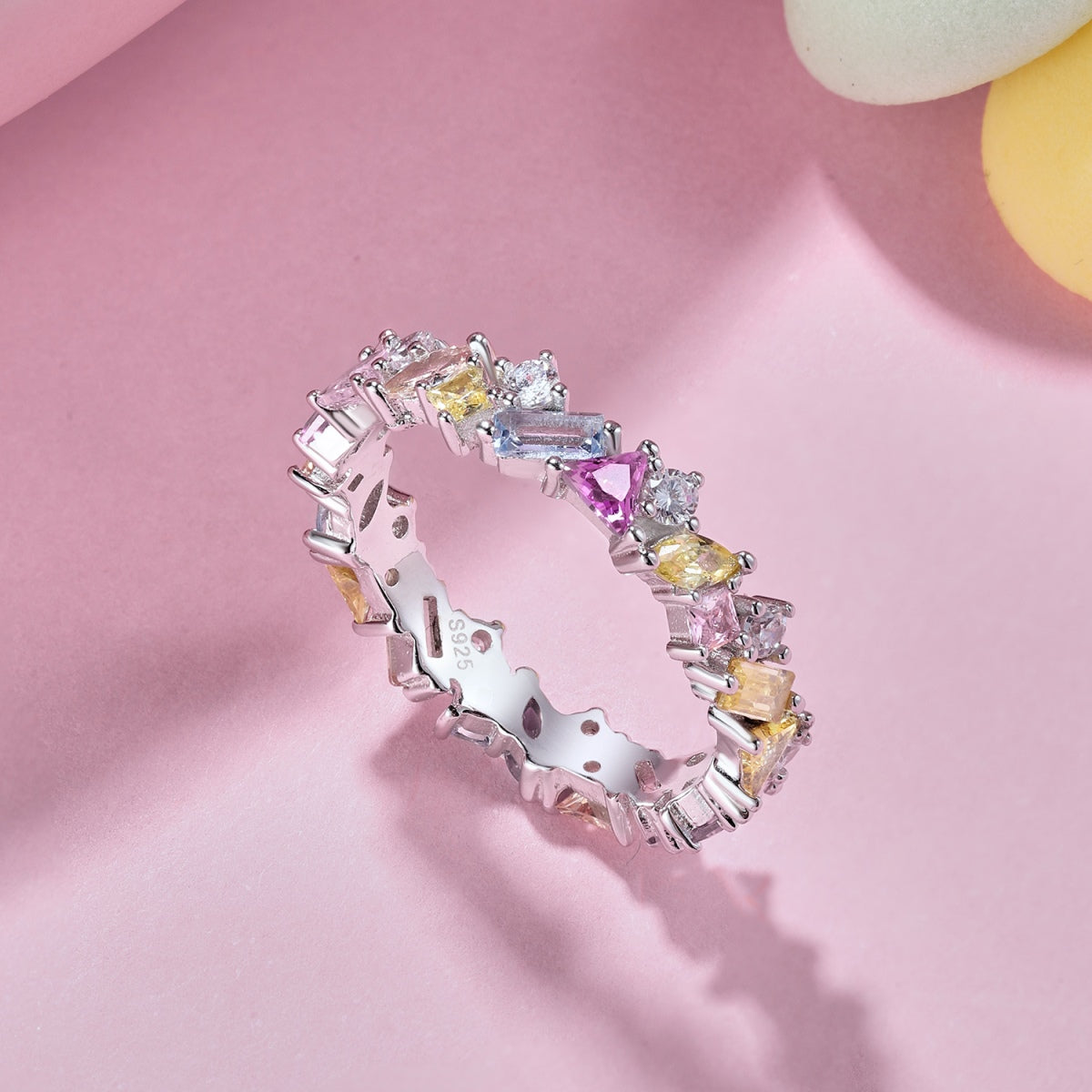[HOT]Dazzling Polychromatic Multi cut Daily Ring