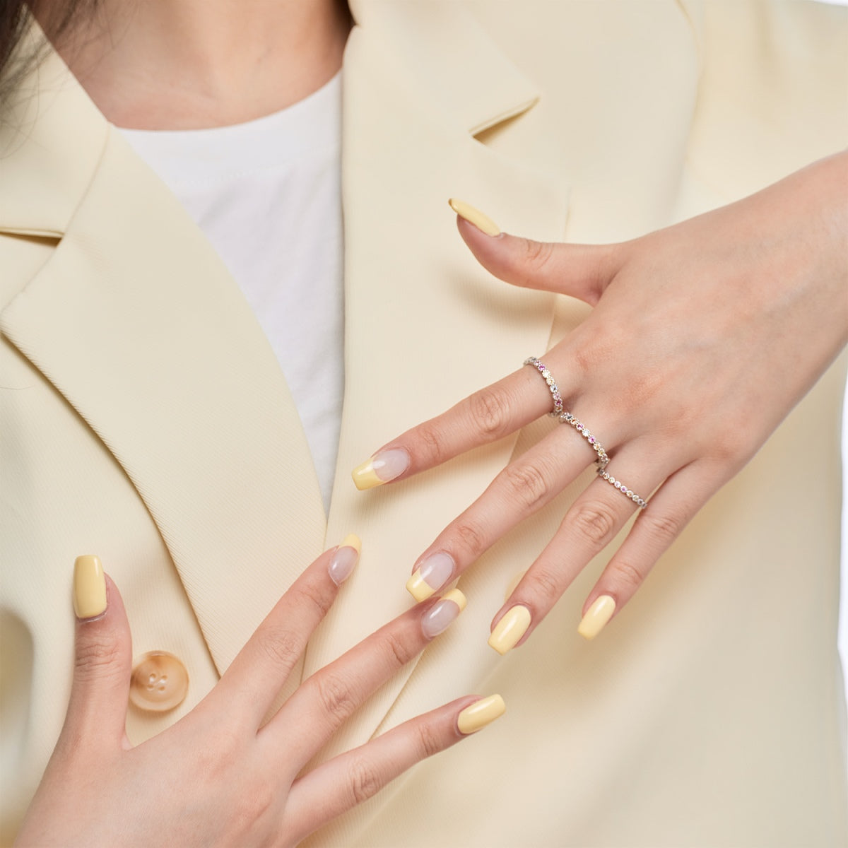 [HOT]Ornate Colorful Round Cut Tennis Ring