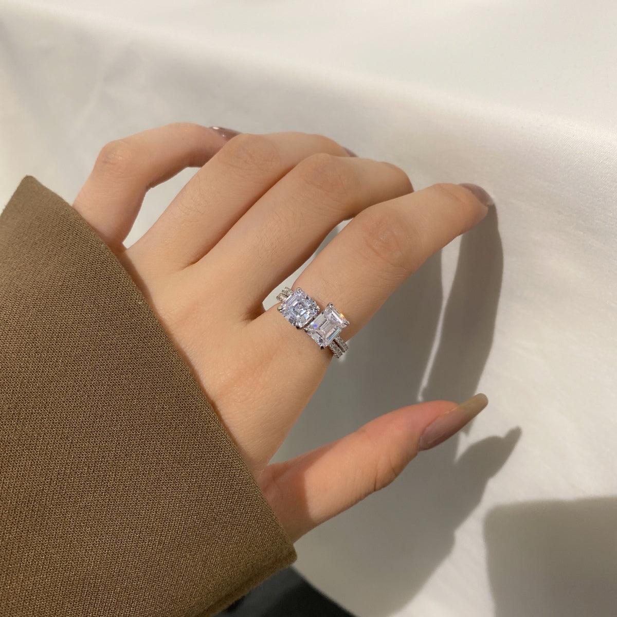 [HOT]2.0 Carat Scintillating Ornate Radiant Cut Party Ring
