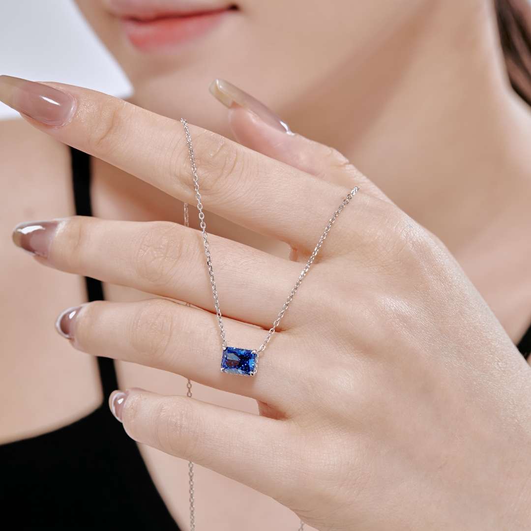 [HOT]Luxurious Square Shape Colorful Necalack