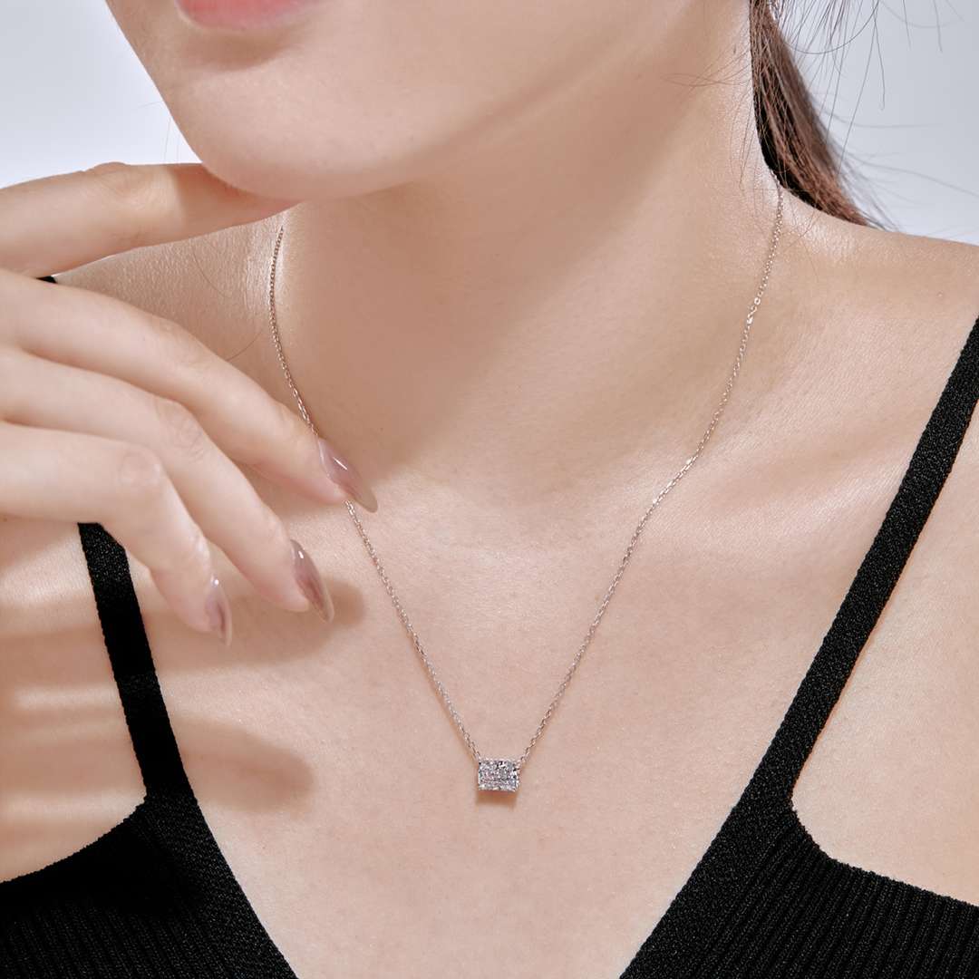 [HOT]Luxurious Square Shape Colorful Necalack