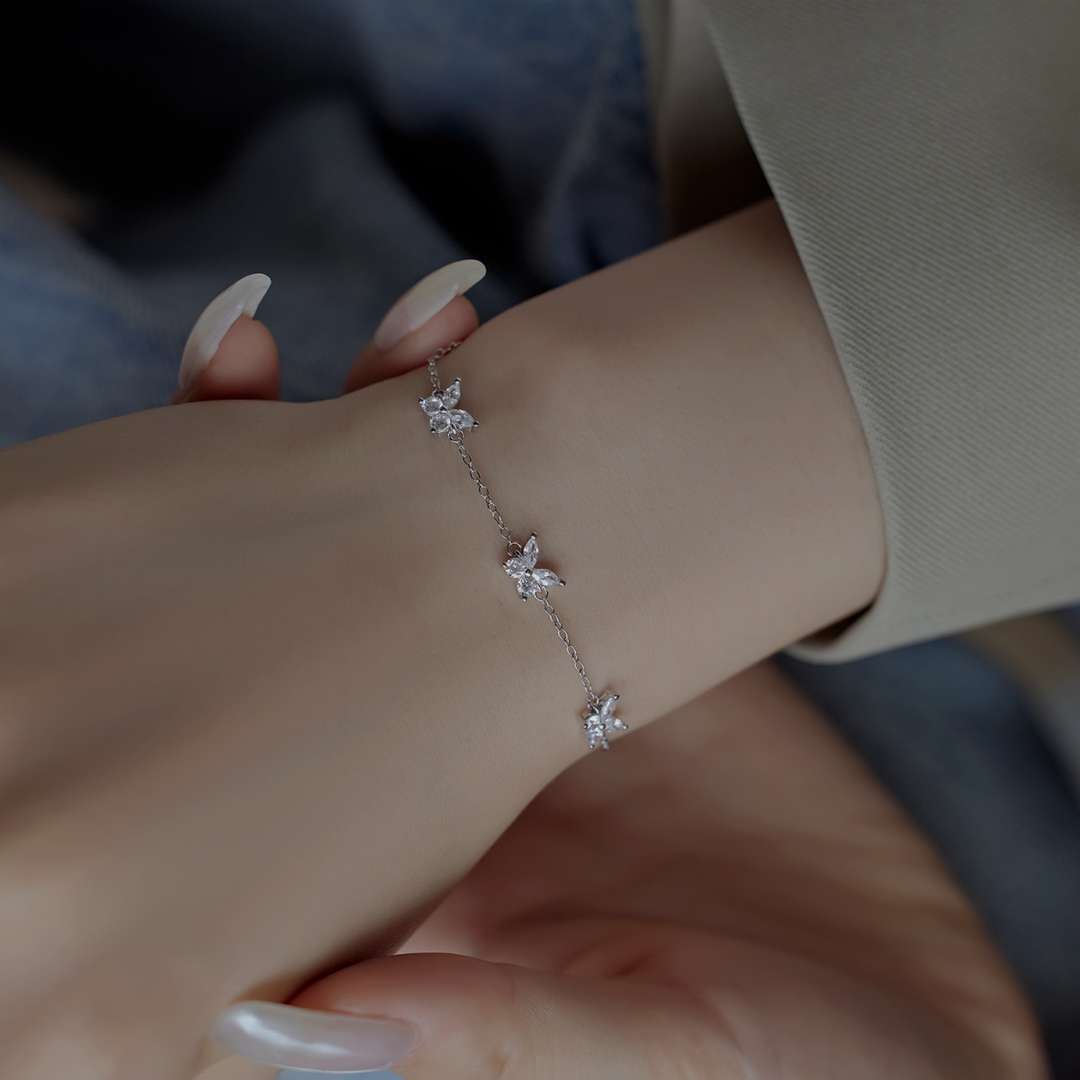 [HOT]Radiant Butterfly Shape Necklace