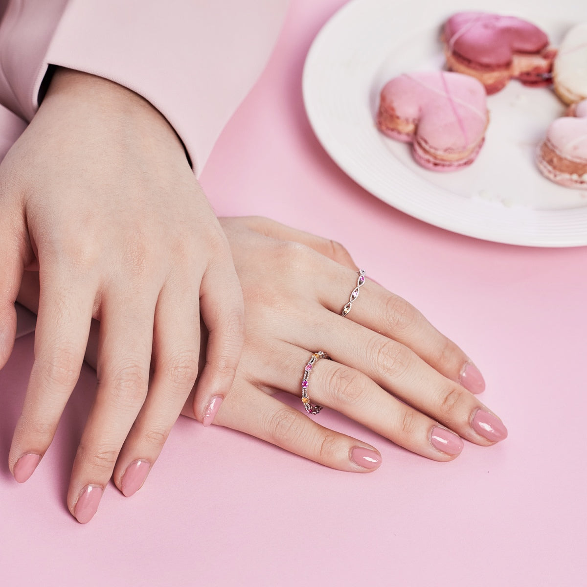 [HOT]Sparkling Colorful Round Cut Tennis Ring
