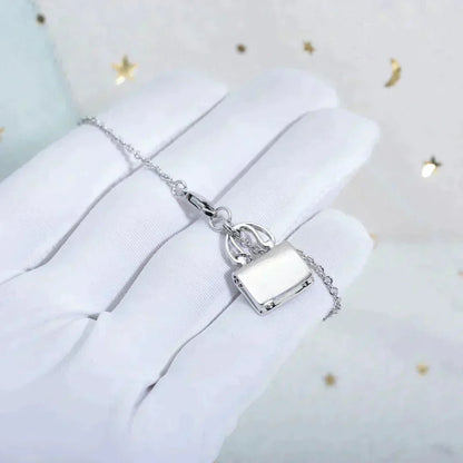 DIANA AMULETTE PEDANT SILVER NECKLACE