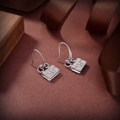 DIANA KELLY DIAMOND EARRINGS