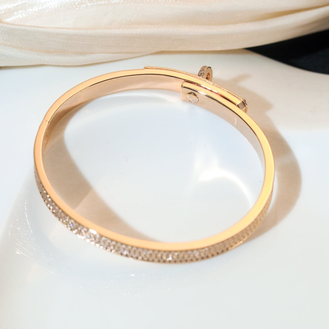 DIANA KELLY BRACELET DIAMOND PAVED