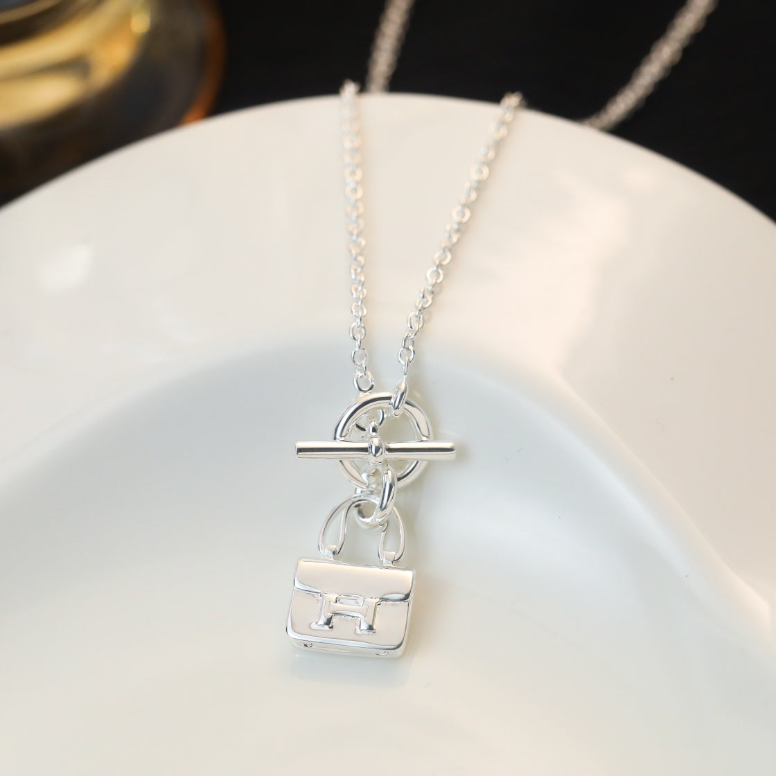 DIANA POP H PEDANT SILVER NECKLACE