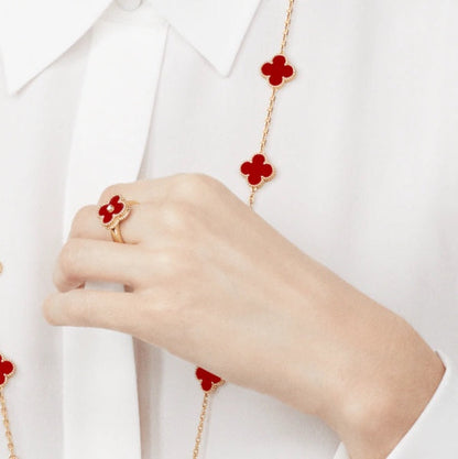 CLOVER CARNELIAN RING ROSE GOLD DIAMOND