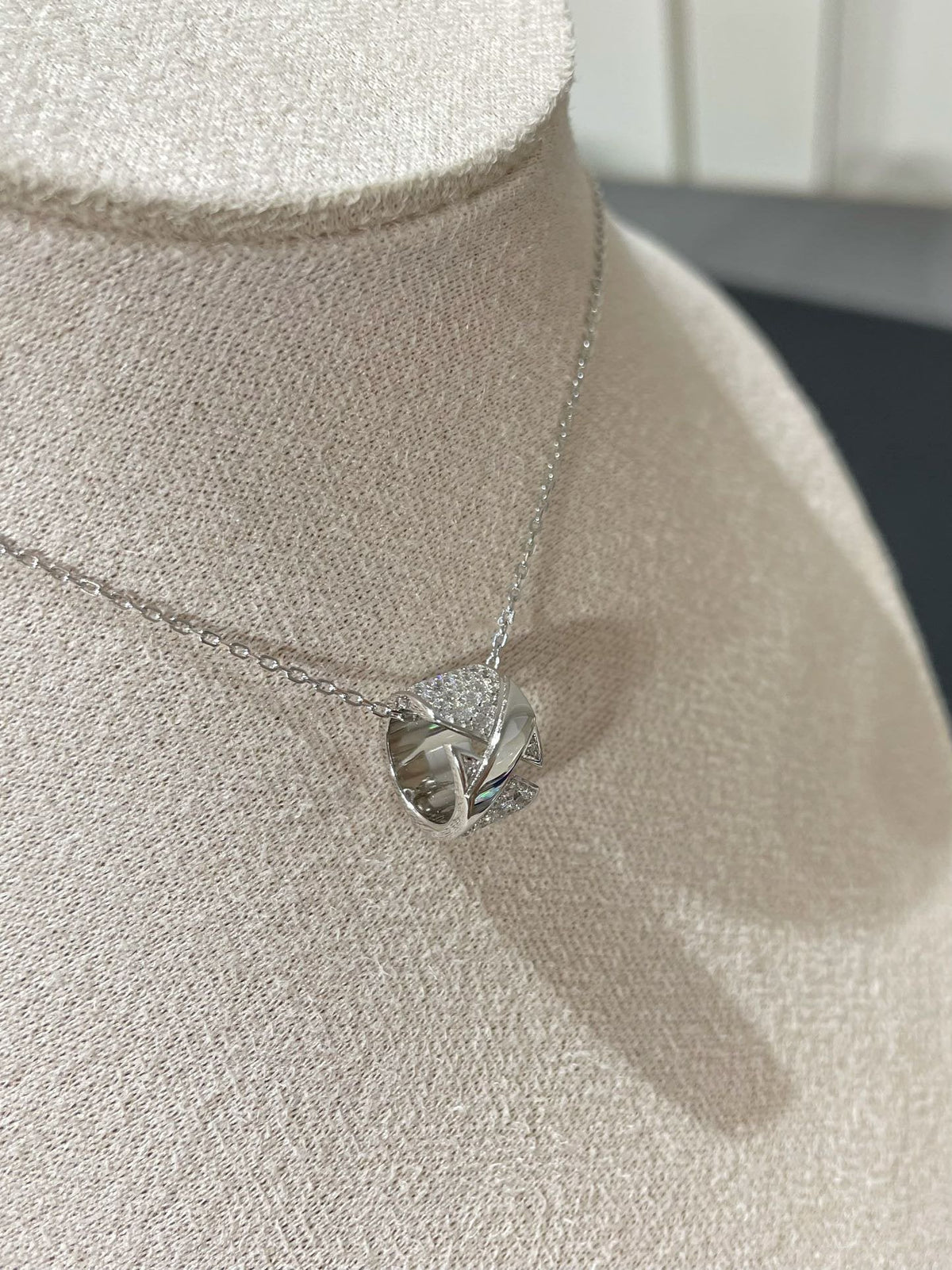DIANA LIENS EVIDENCE DIAMOND PAVED NECKLACE
