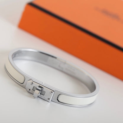 DIANA HM KELLY WHITE BRACELET
