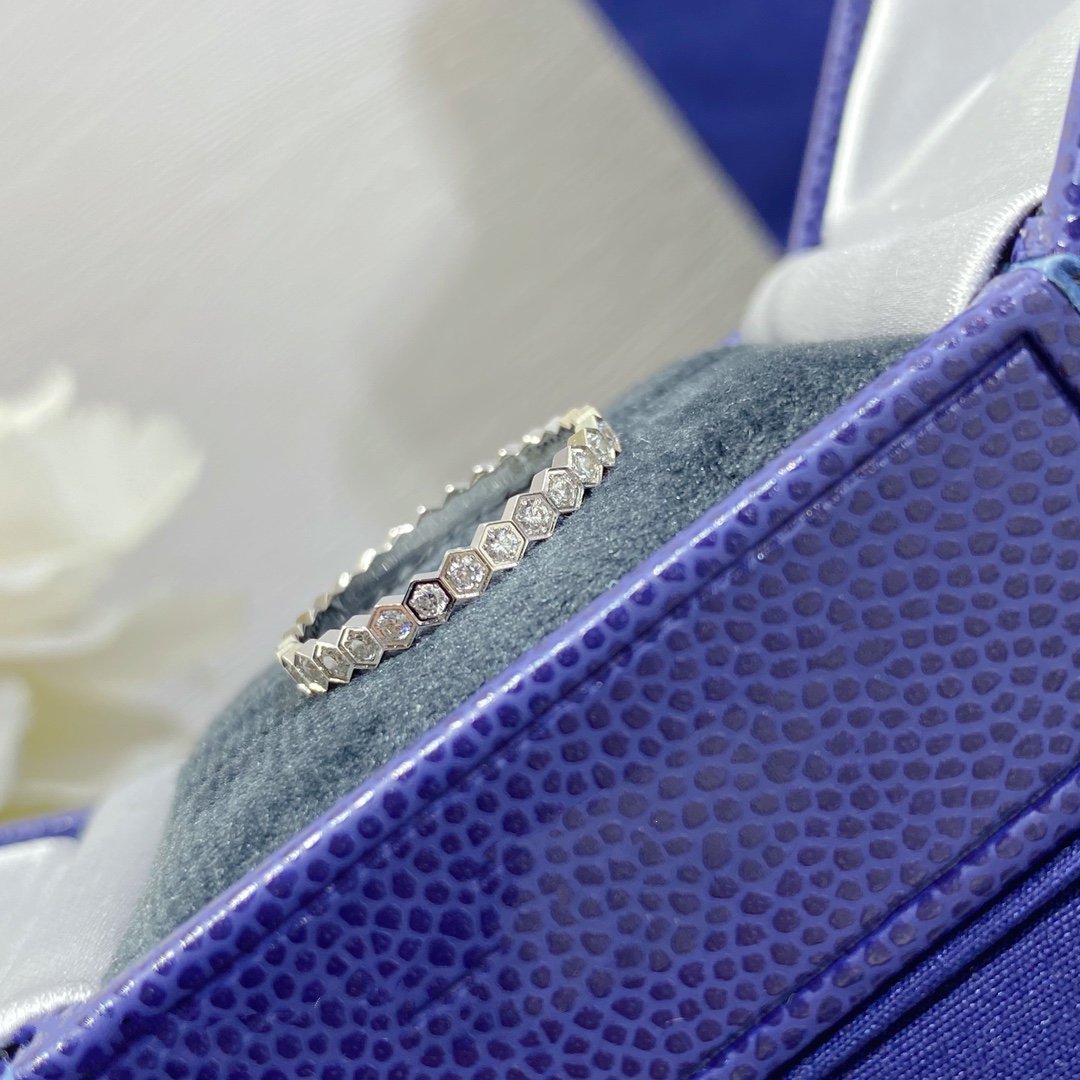 DIANA BEE LOVE DIAMOND PAVED SMALL RING