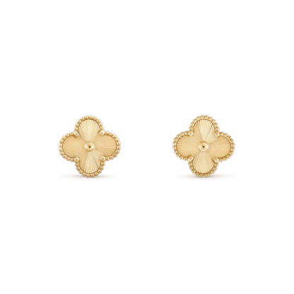 CLOVER MINI 9.5MM LASER EARRINGS