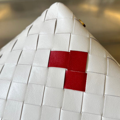 WALLACE 22 BAG WHITE CALFSKIN RED MINI HEART