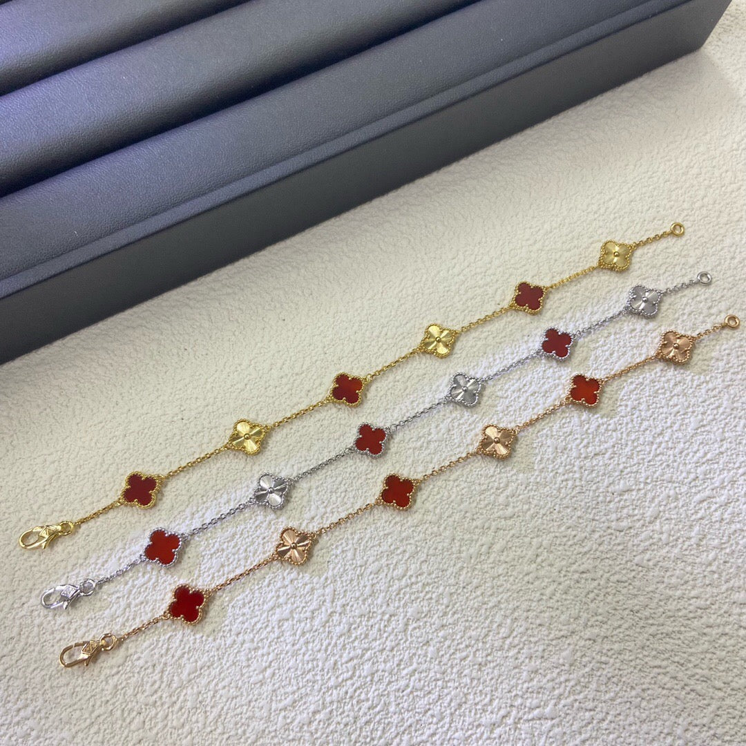 CLOVER 6 MOTIF RED AGATE LASER BRACELET