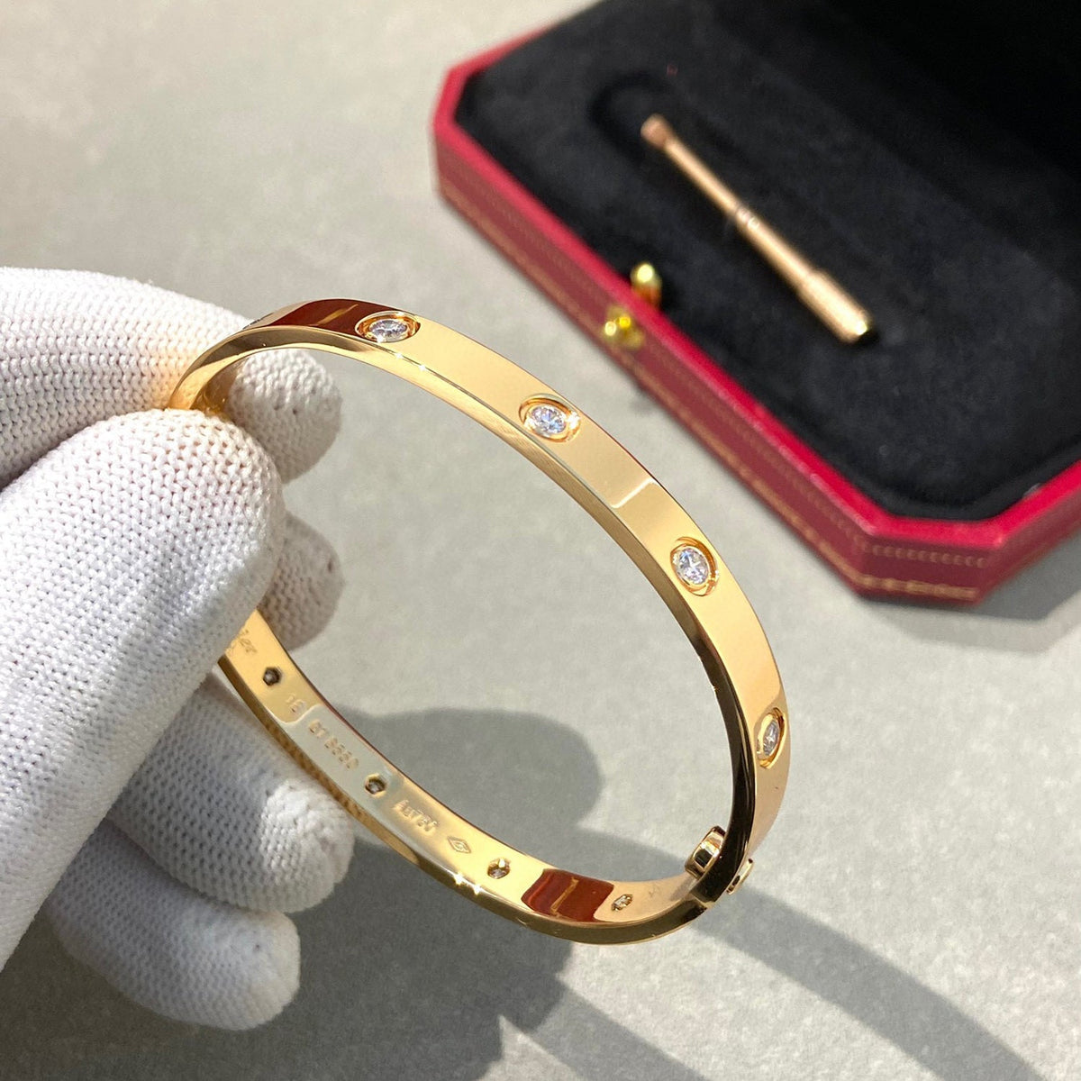 DIANA LOVE BRACELET 6.1MM 10 DIAMONDS