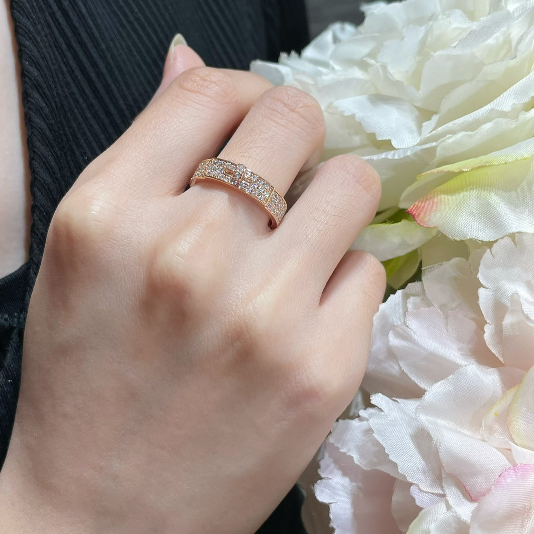DIANA KELLY PINK GOLD DIAMOND RING