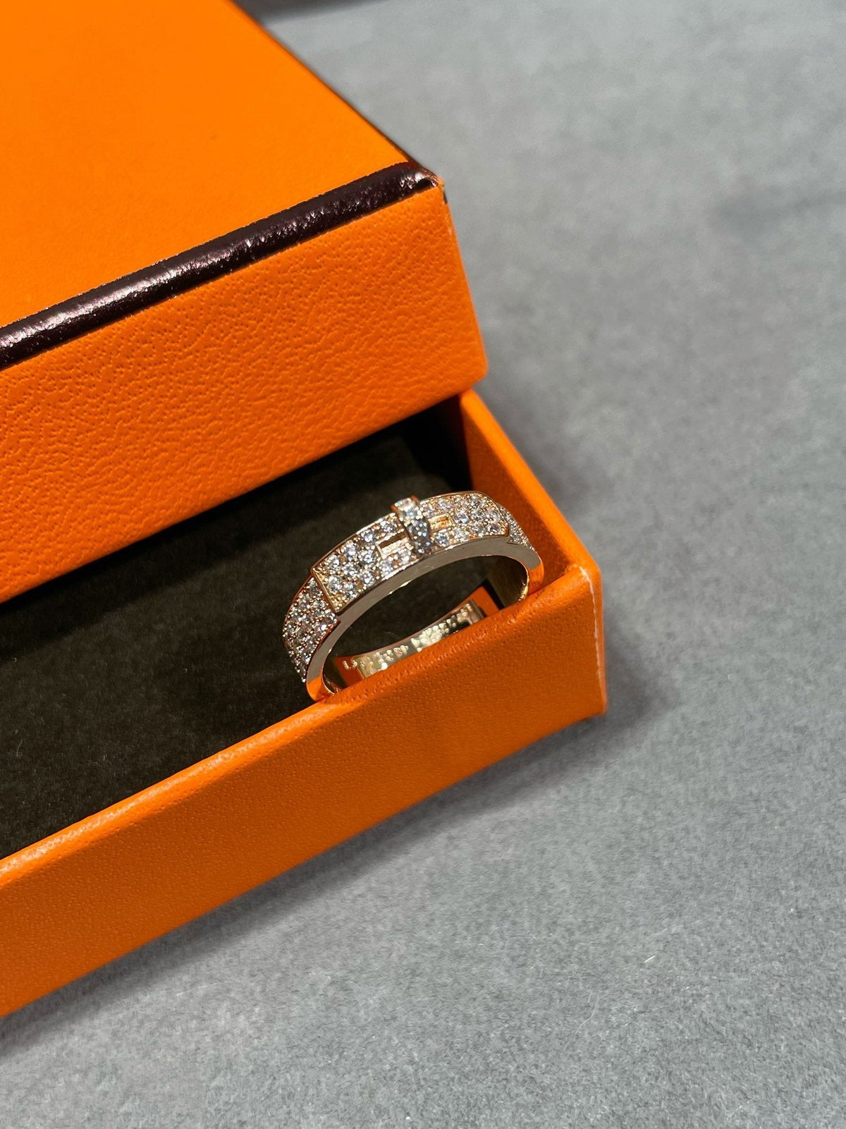 DIANA KELLY PINK GOLD DIAMOND RING