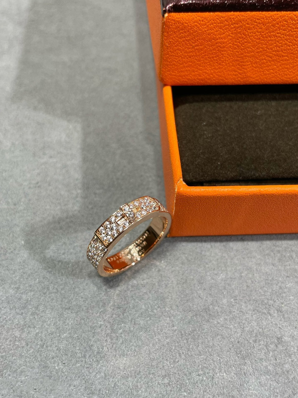 DIANA KELLY PINK GOLD DIAMOND RING