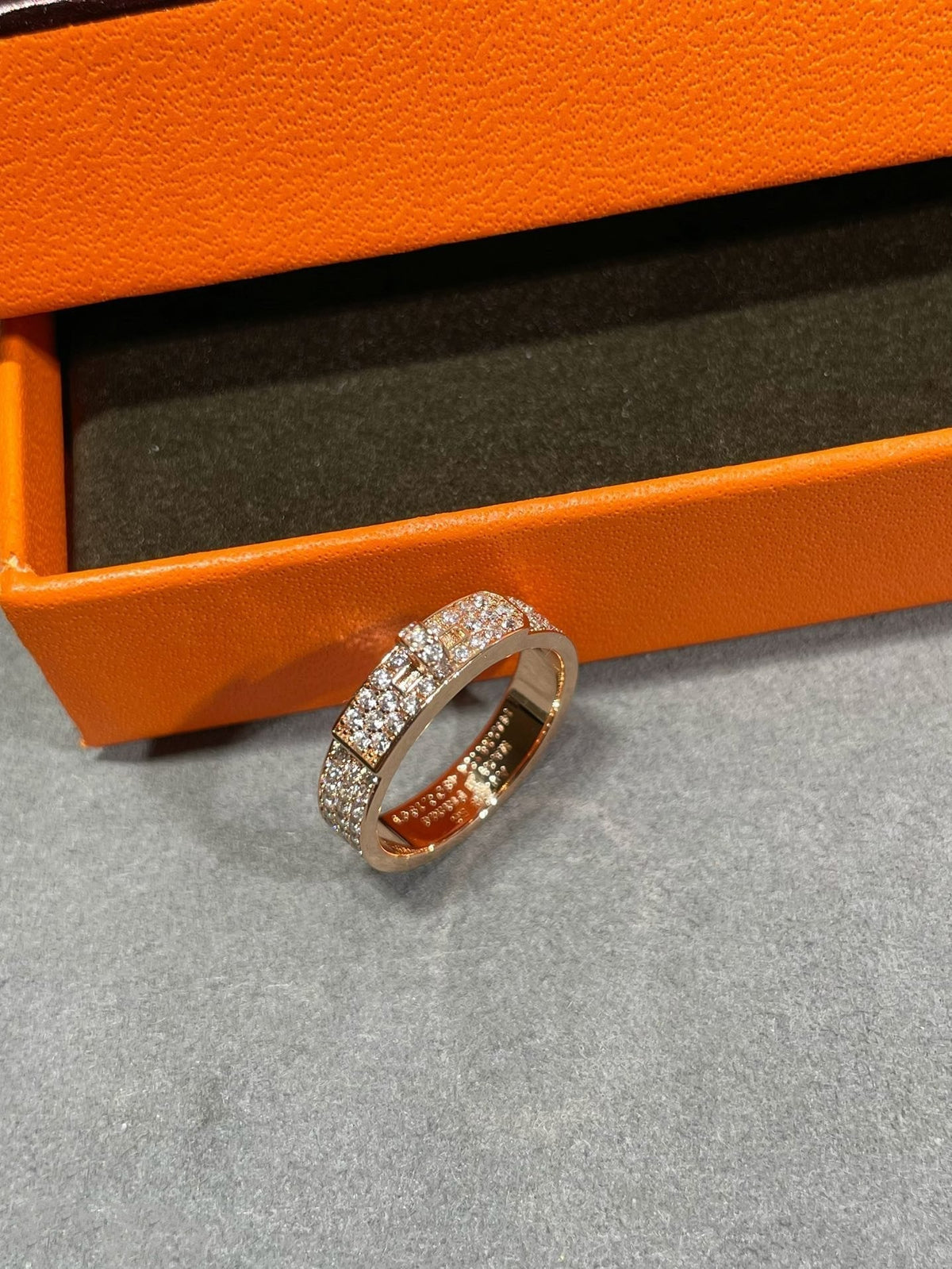 DIANA KELLY PINK GOLD DIAMOND RING