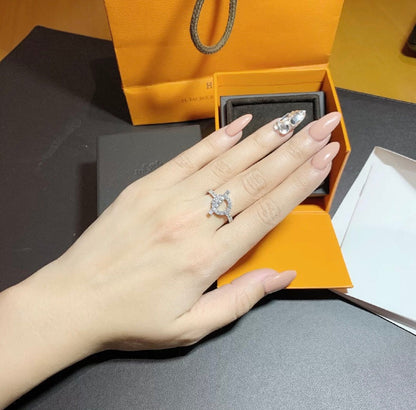 DIANA ECHAPPEE RING SILVER DIAMOND