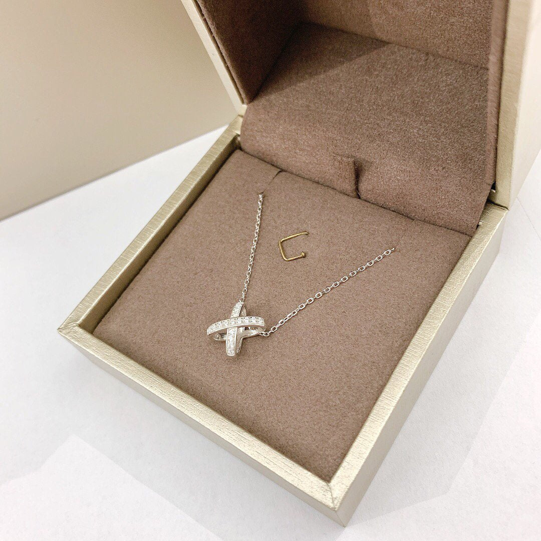 DIANA JEUX DE DIAMOND NECKLACE