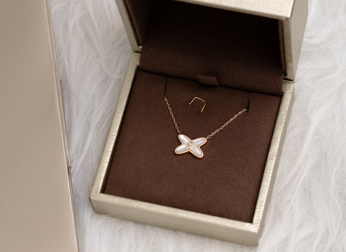 DIANA JEUX DE NECKLACE 1 DIAMOND