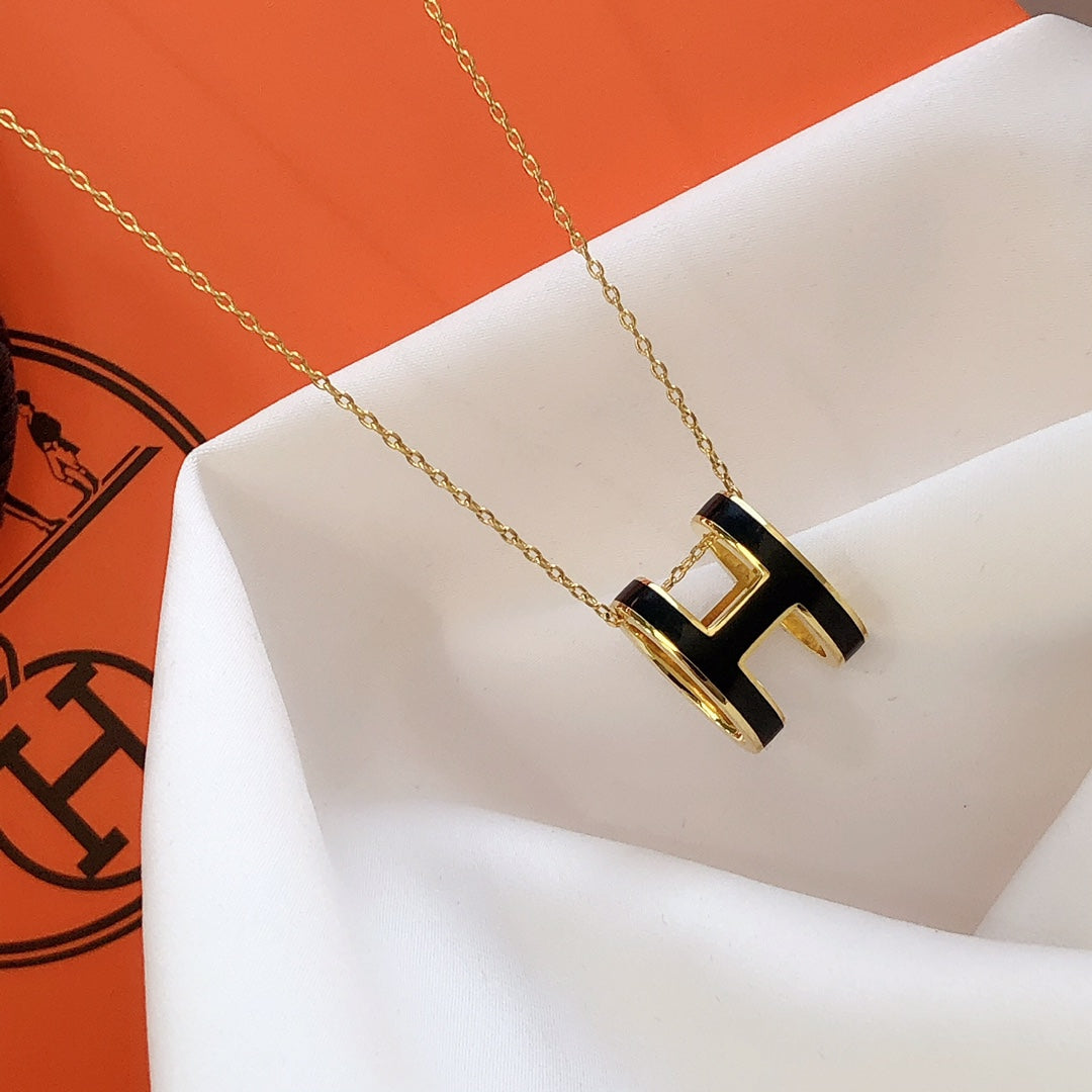 DIANA HM CLIC BLACK ENAMEL GOLD NECKLACE