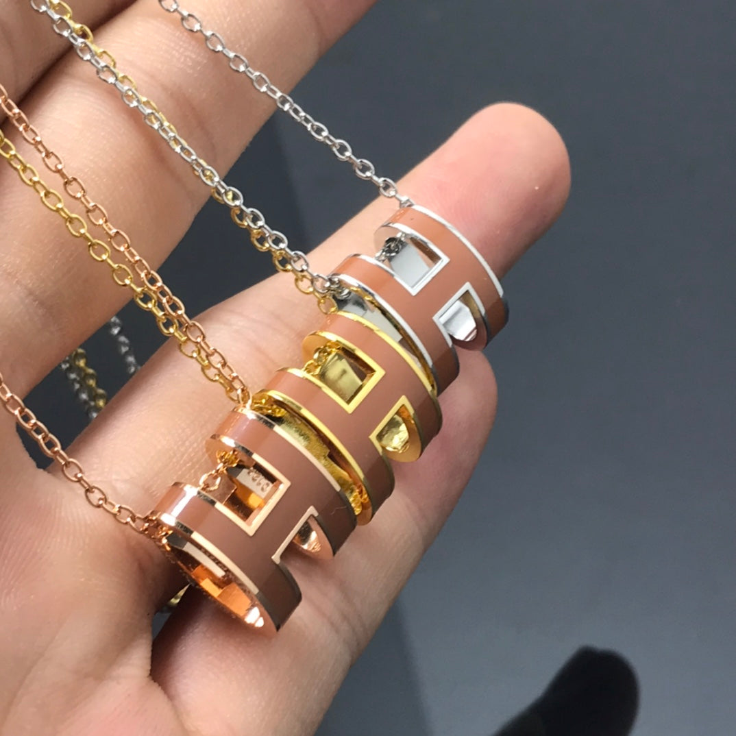 DIANA H NECKLACE BROWN