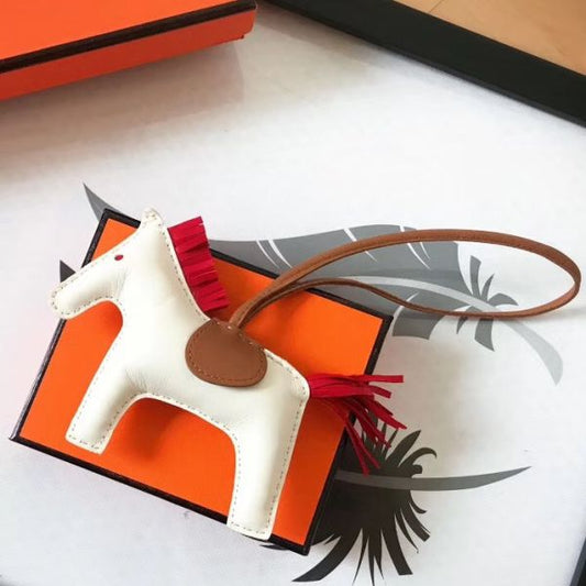 HM Rodeo Horse Bag Charm In White Mix Camarel/Red Leather