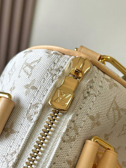 SPEEDY BANDOULI¨¨RE 20 IN WHITE MONOGRAM JACQUARD AND BEIGE CALFSKIN TRIM
