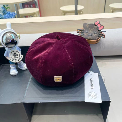 BERET HAT IN MAROON RED VELVET 413325
