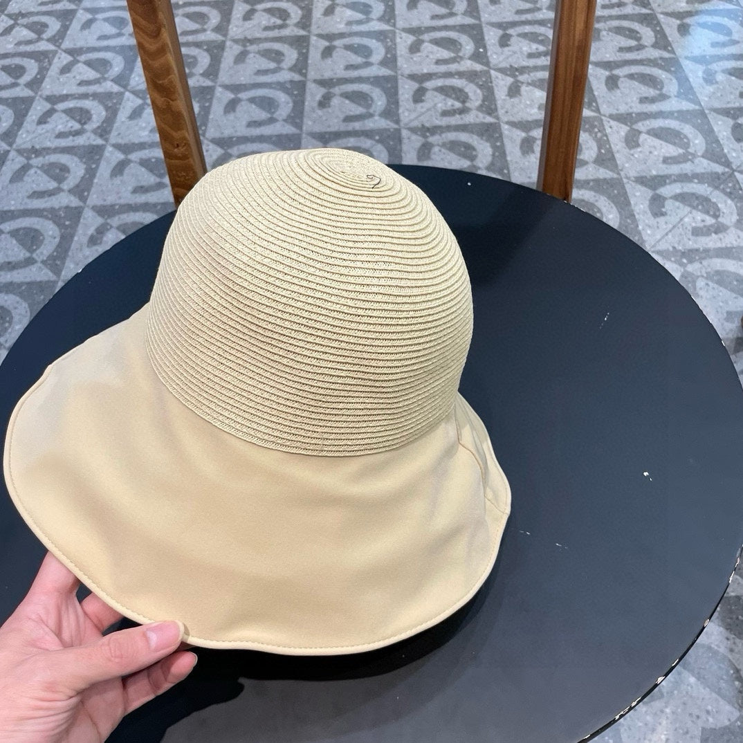 BOW BUCKET HAT IN EGG NOG BEIGE RAFFIA 426170