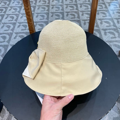 BOW BUCKET HAT IN EGG NOG BEIGE RAFFIA 426170
