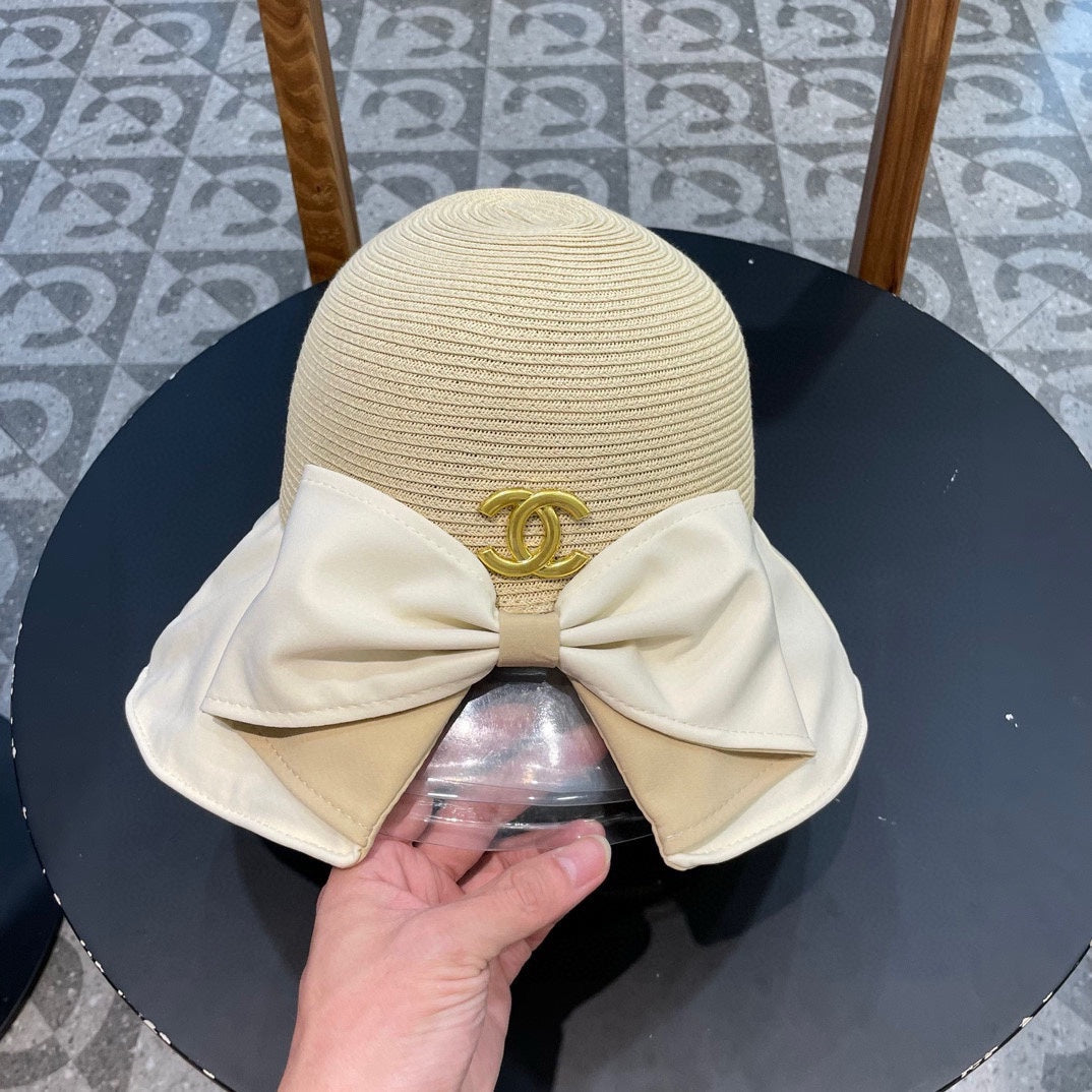BOW BUCKET HAT IN WHITE MIX CAMEL BEIGE RAFFIA 426171