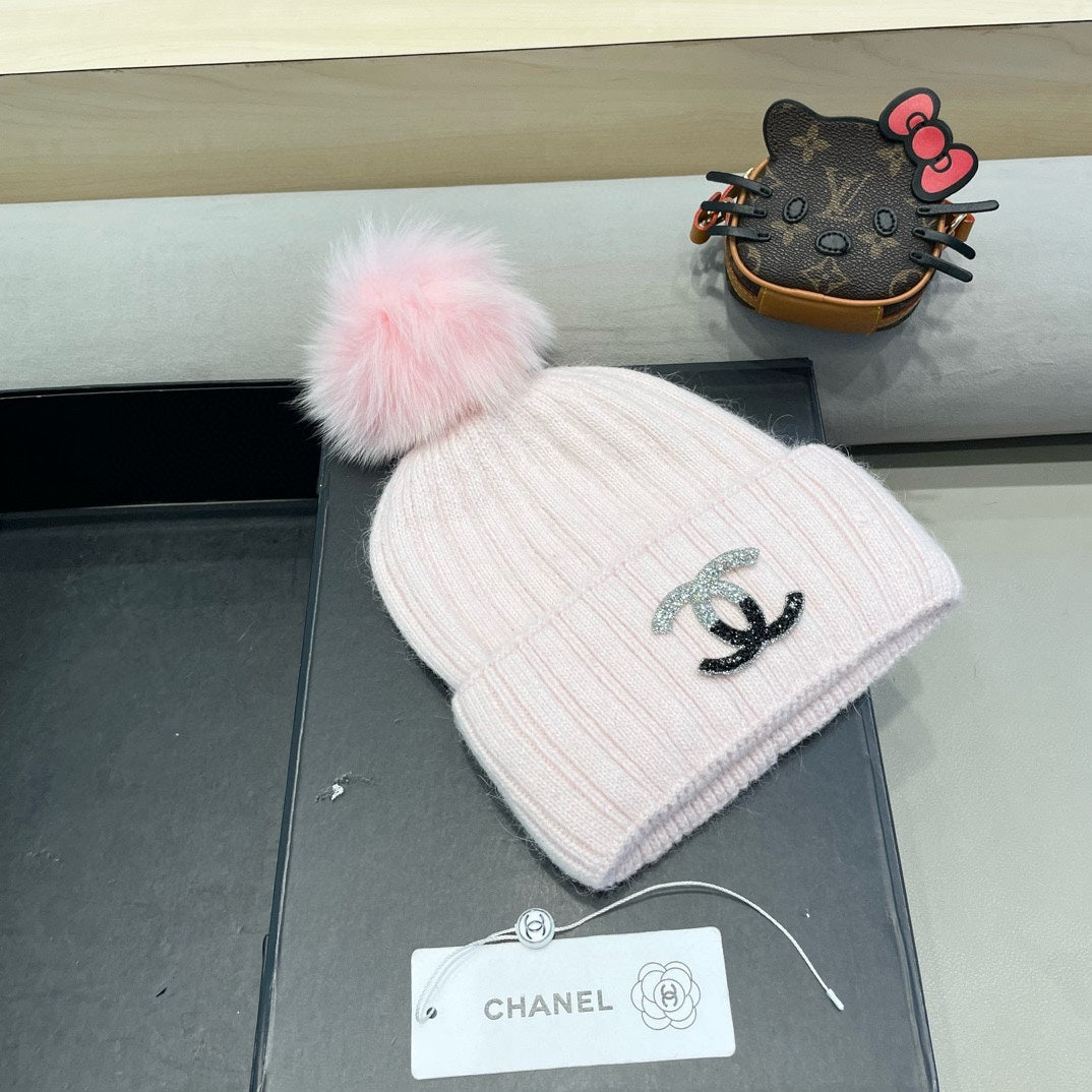 BEANIE HAT IN LIGHT PINK WOOL 426232