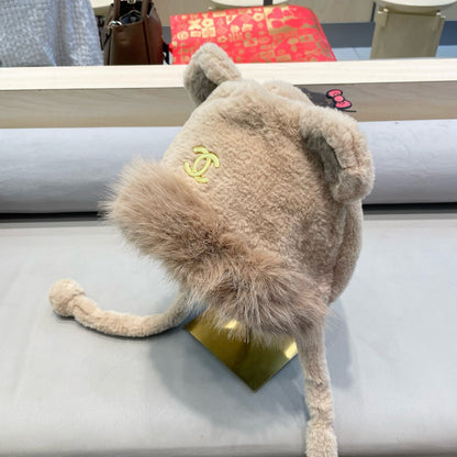 BEANIE HAT IN CAMEL BROWN LAMB FUR 426238