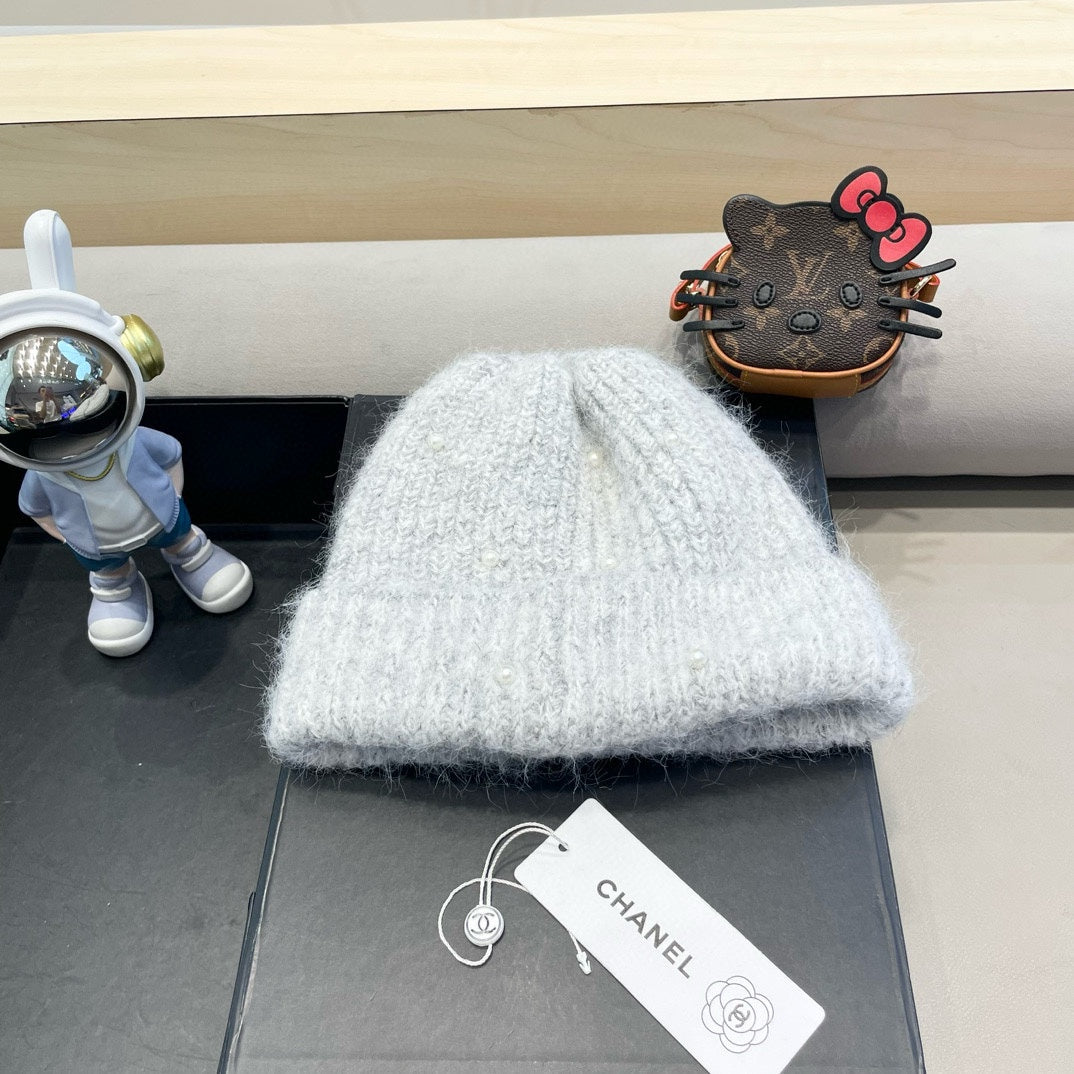 BEANIE HAT IN CLOUD GRAY WOOL 430081