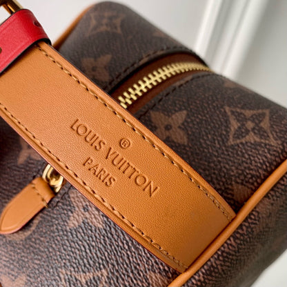 Lv Locker Dopp Kit 23 Brown Monogram