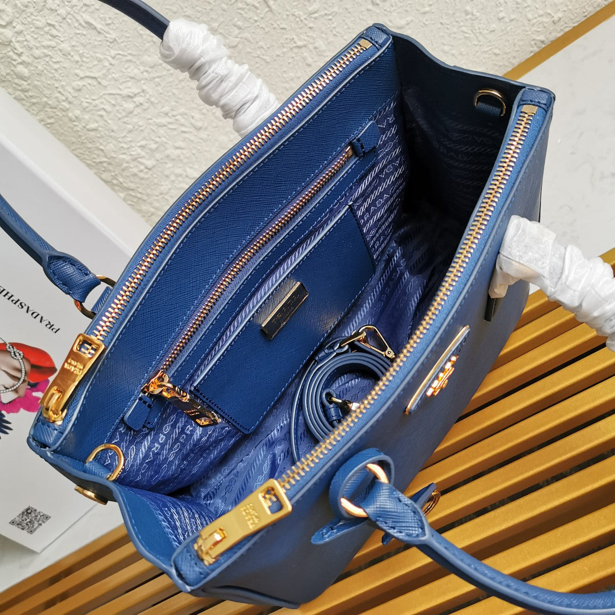 PRA GALLERIA 28 BAG IN NAVY BLUE SAFFIANO LEATHER