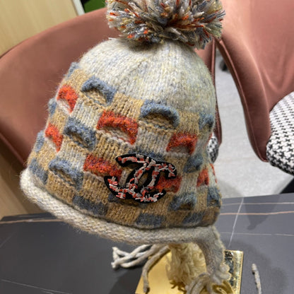 KNITTED WOOL HAT COLORFUL 425766
