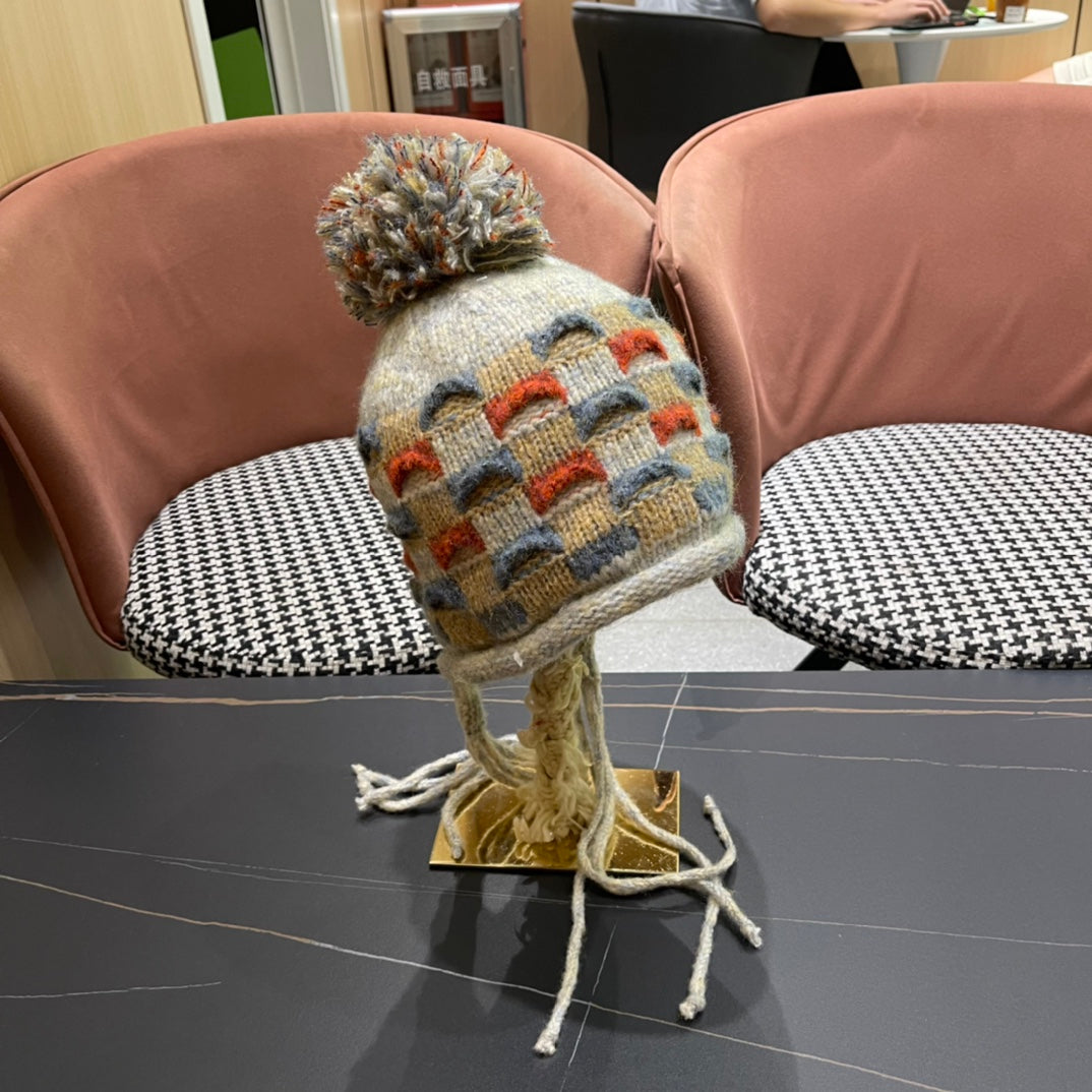 KNITTED WOOL HAT COLORFUL 425766